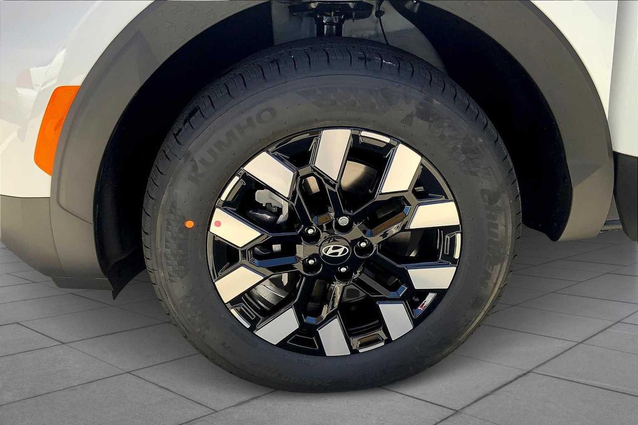 2026 Hyundai Santa Cruz SE photo 9