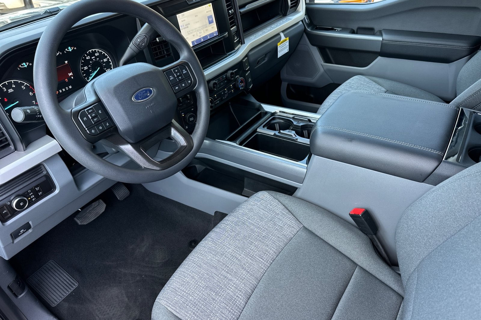 2025 Ford F-250 XLT photo 9