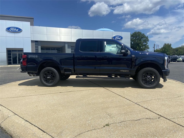 2025 Ford F-350 photo 2