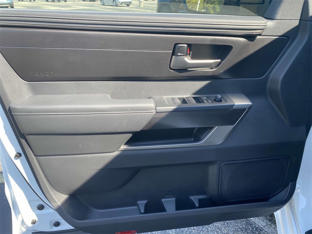 2026 Toyota Tundra SR5 CrewMax photo 11