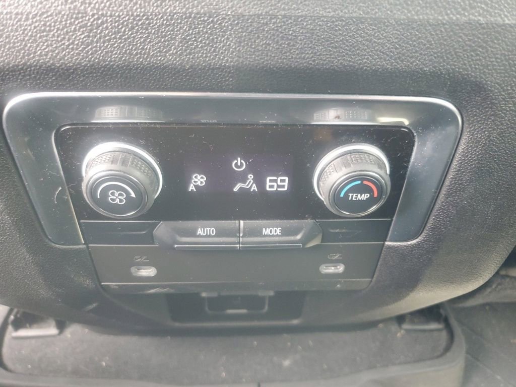 2021 Chevrolet Tahoe Z71 photo 14