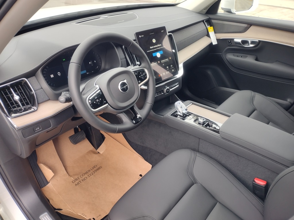 2026 VOLVO XC90 - Image 10