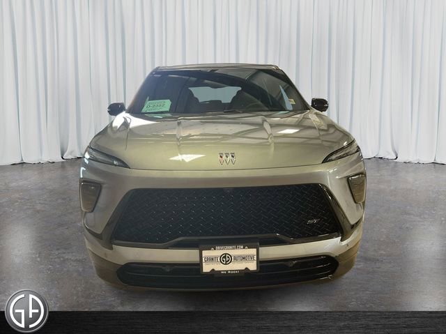 2026 Buick Enclave Sport Touring photo 2