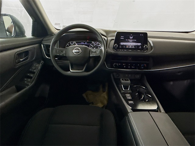 2025 Nissan Rogue S photo 8