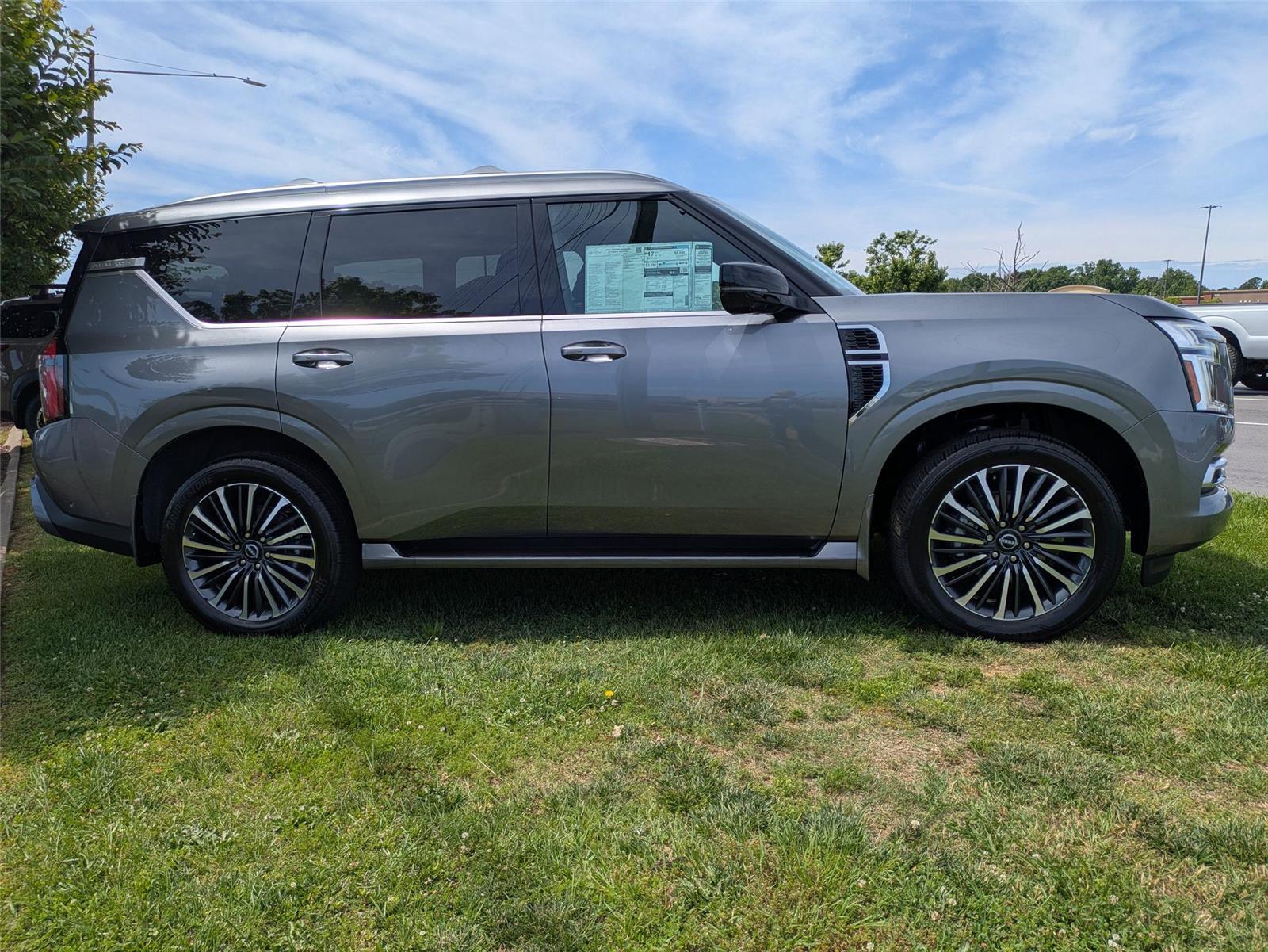 2025 Nissan Armada Platinum Reserve photo 2