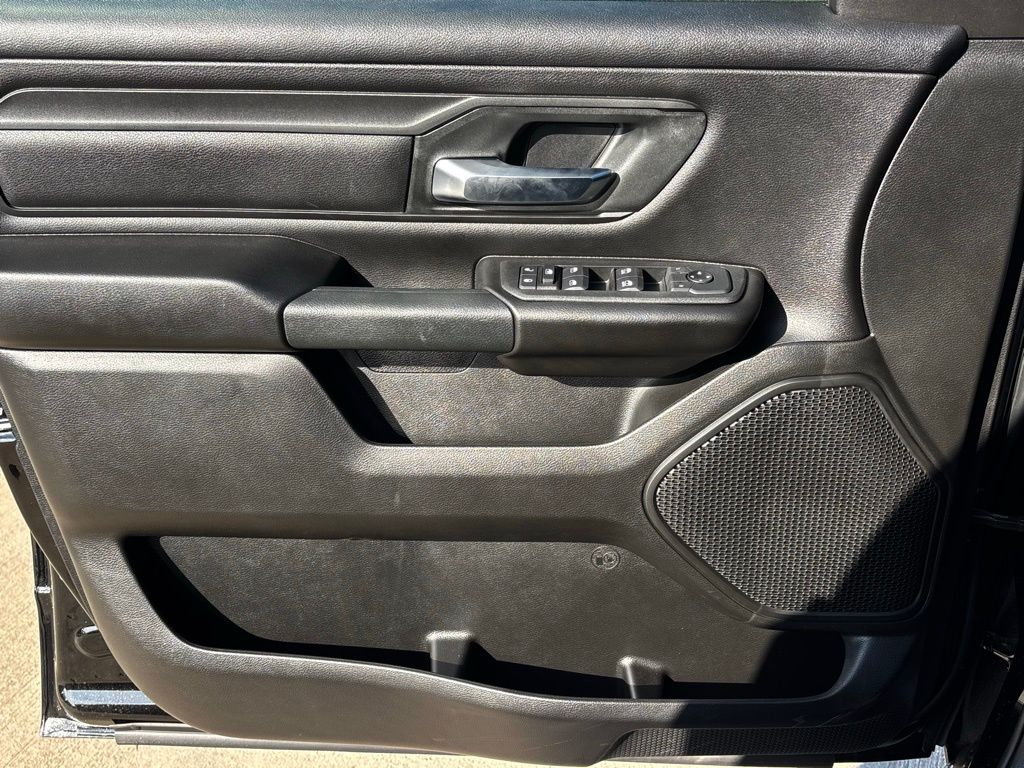 2026 Ram 1500 Tradesman photo 10