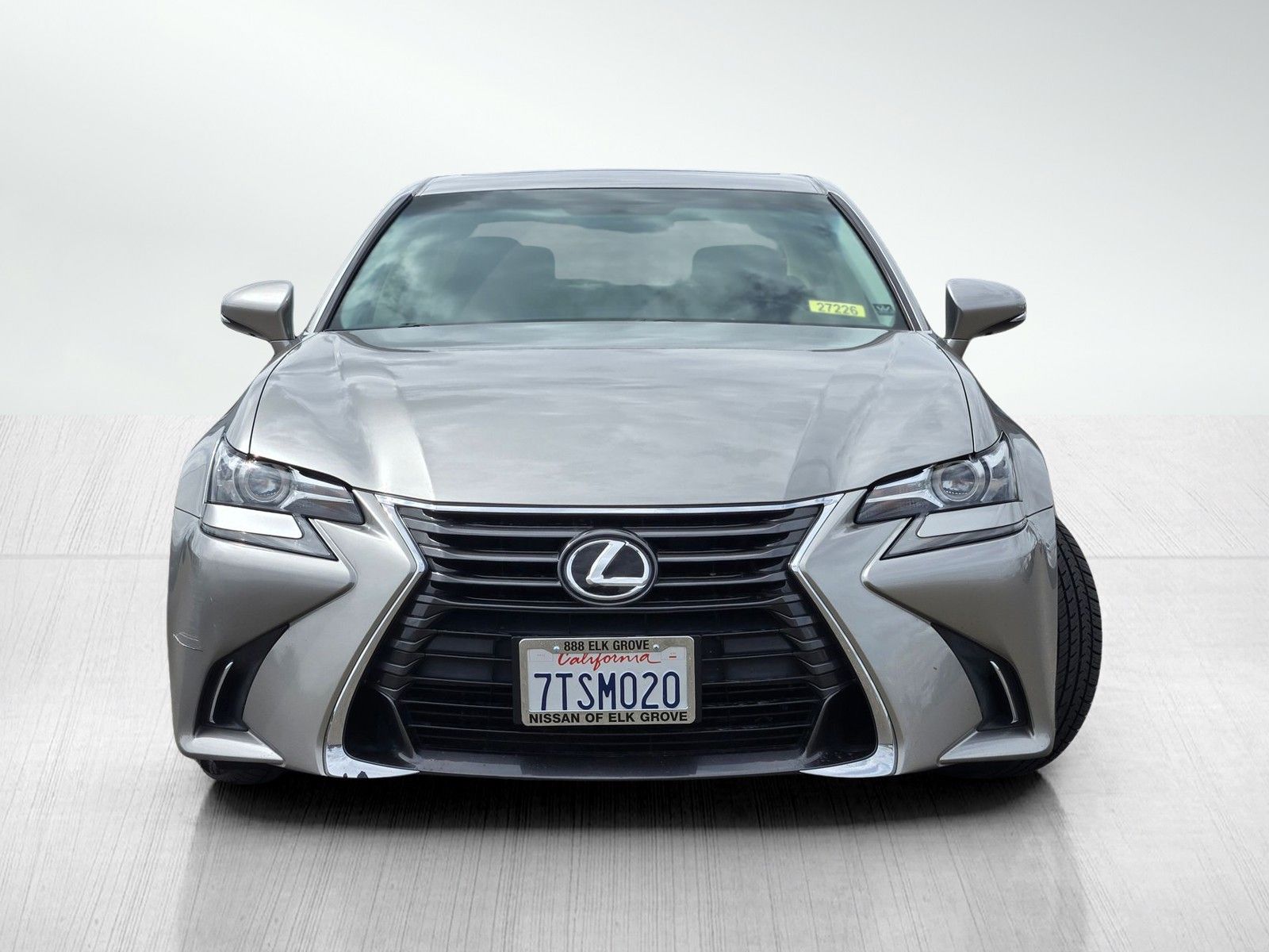 2016 Lexus GS 200t photo 2