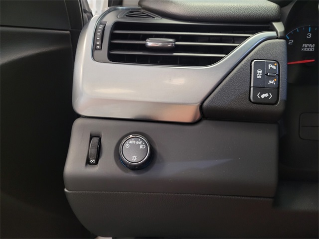 2017 Chevrolet Tahoe LT photo 23