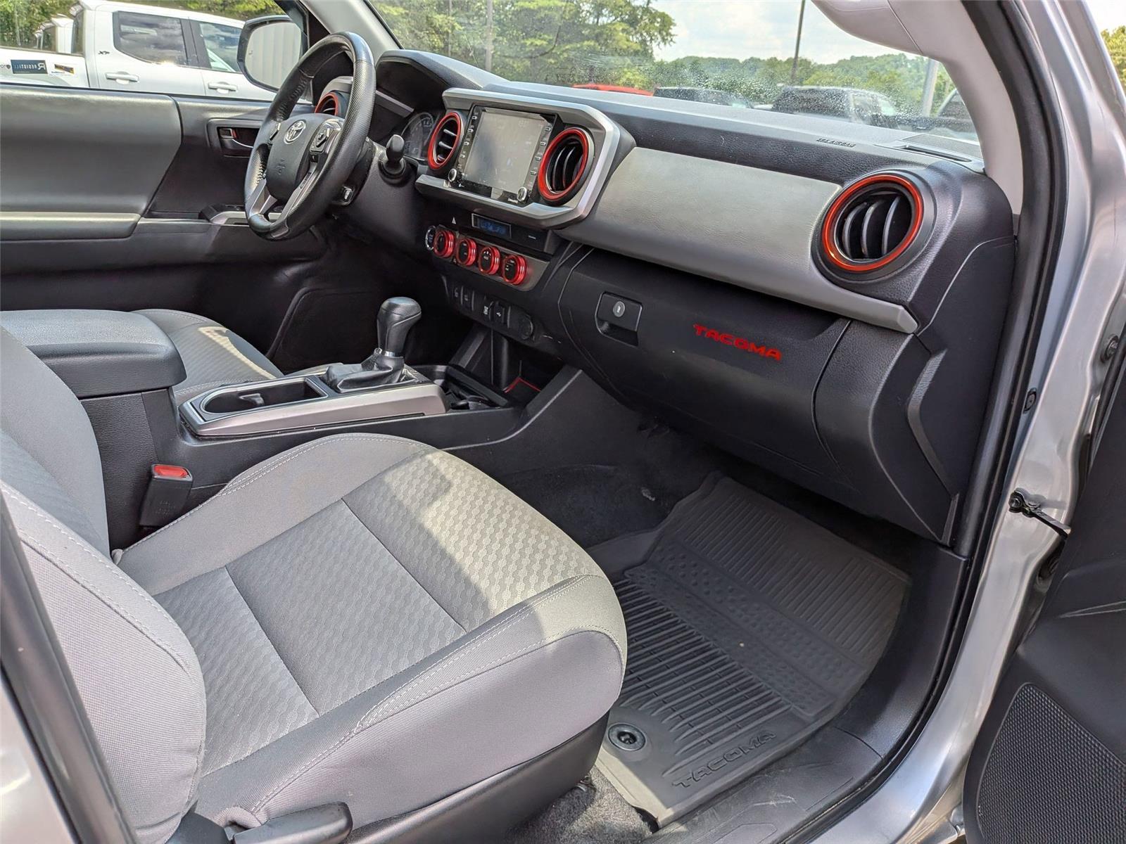 2023 Toyota Tacoma SR5 Double Cab V6 photo 29