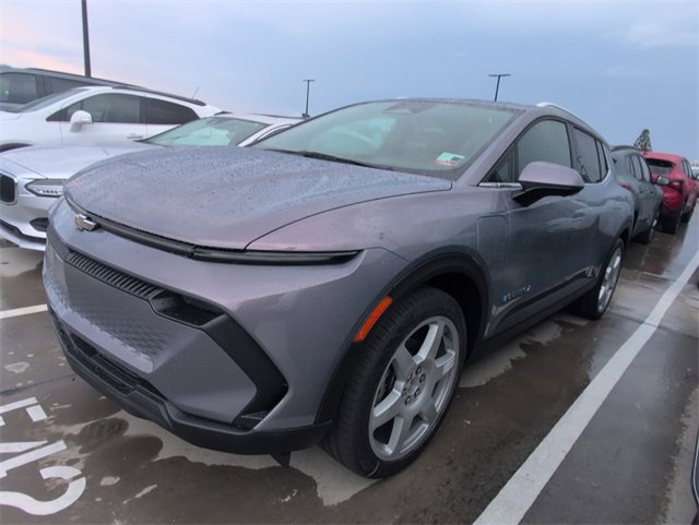 2026 Chevrolet Equinox LT photo 4