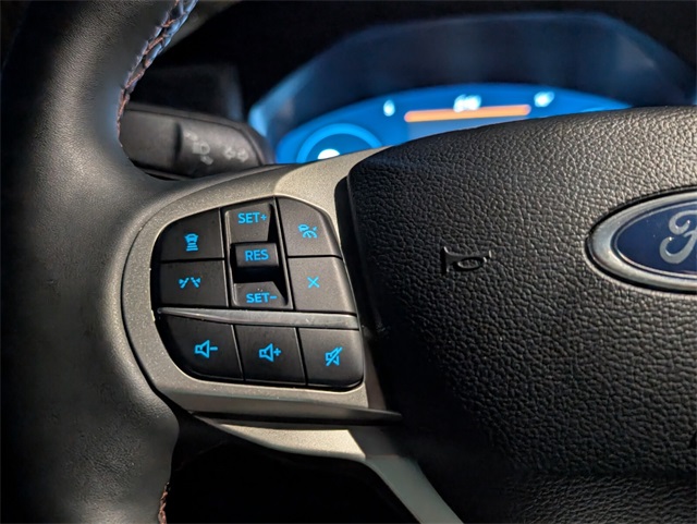 2025 Ford Explorer photo 21