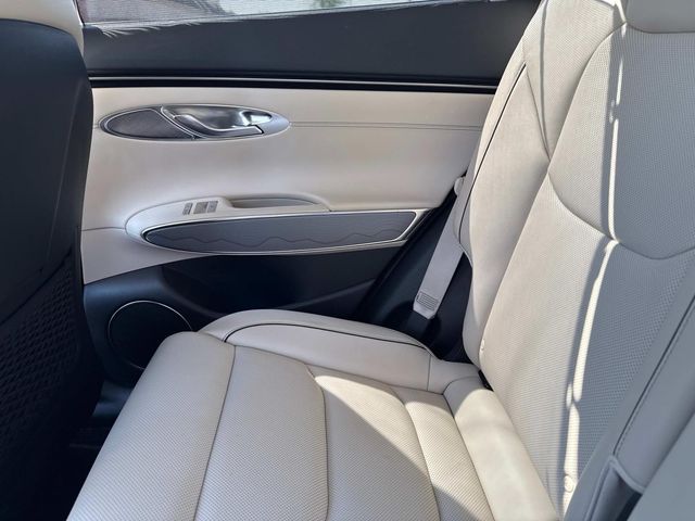 2023 Genesis GV70 2.5T photo 13