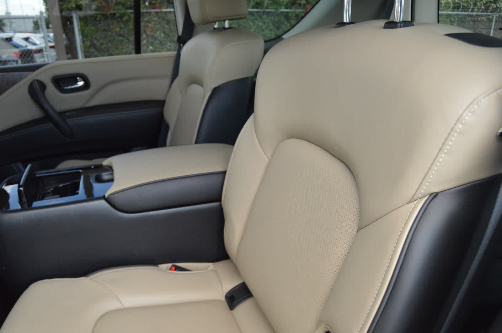 2023 Infiniti QX80 Premium Select photo 19