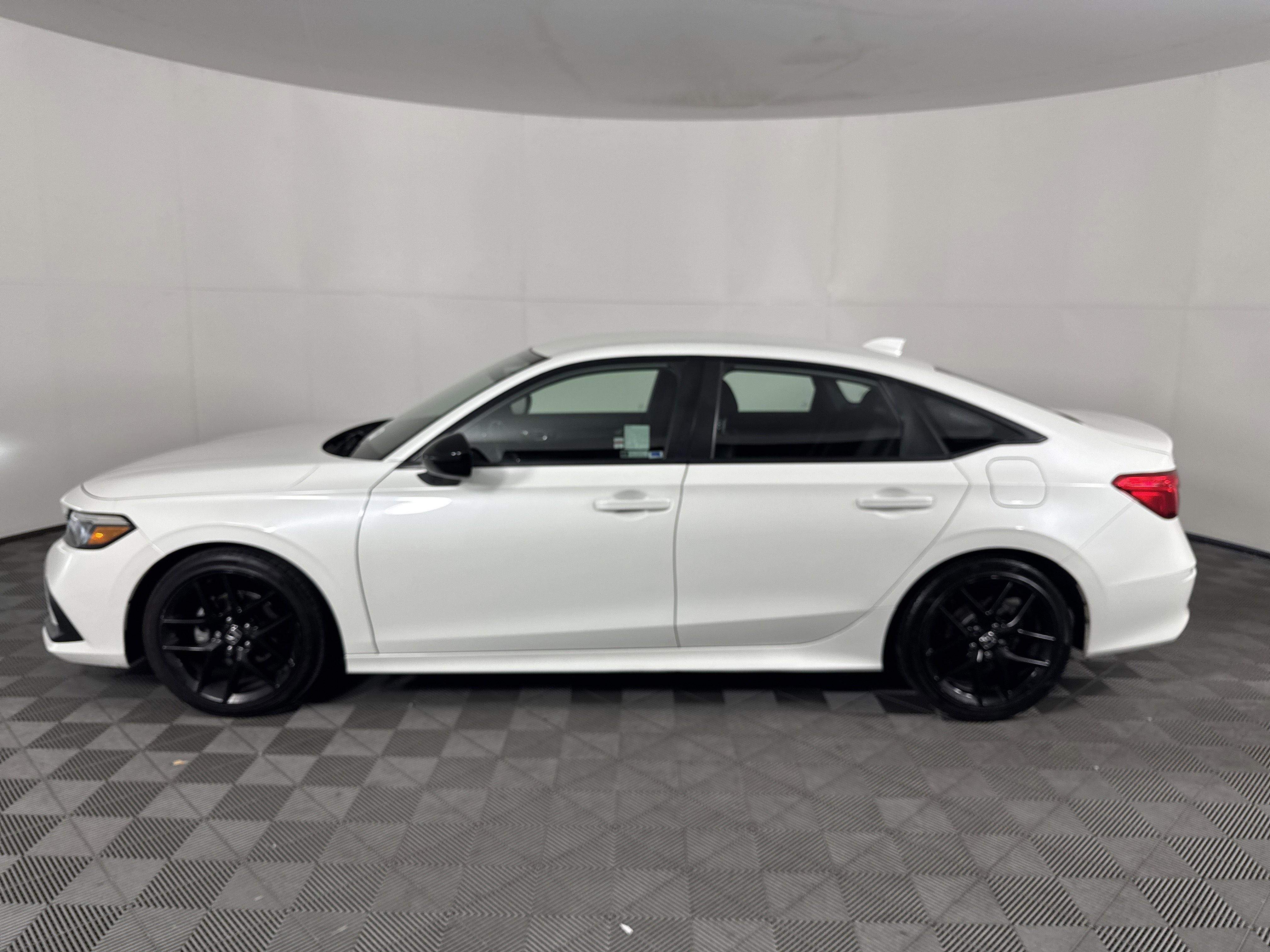 2024 Honda Civic Sport photo 4