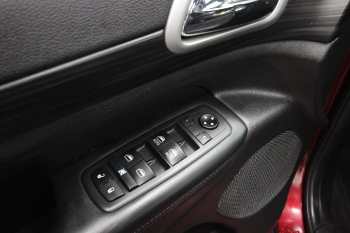 2021 Jeep Grand Cherokee Laredo X photo 15