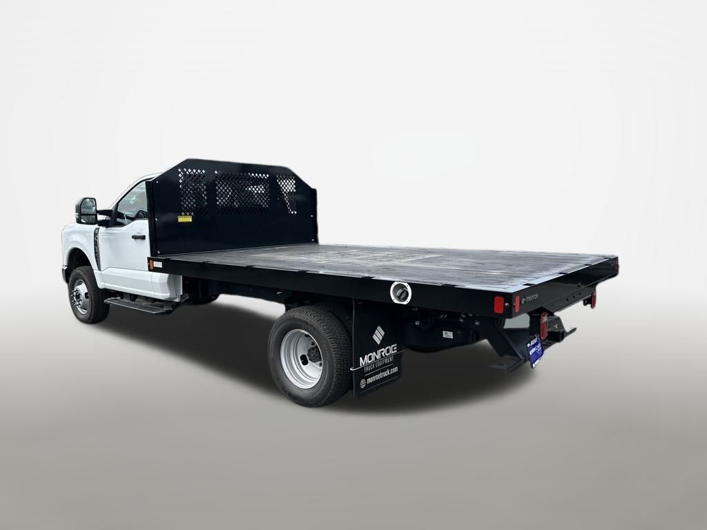 2025 Ford F-350 XL photo 3