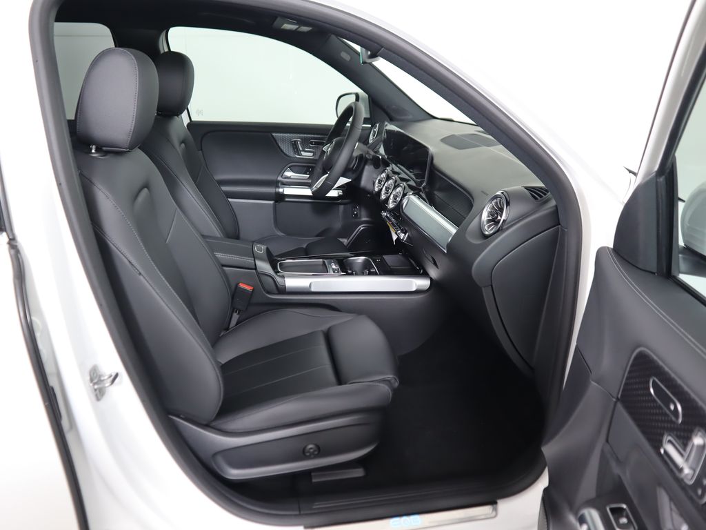 2025 Mercedes Benz EQB 350 4MATIC photo 19