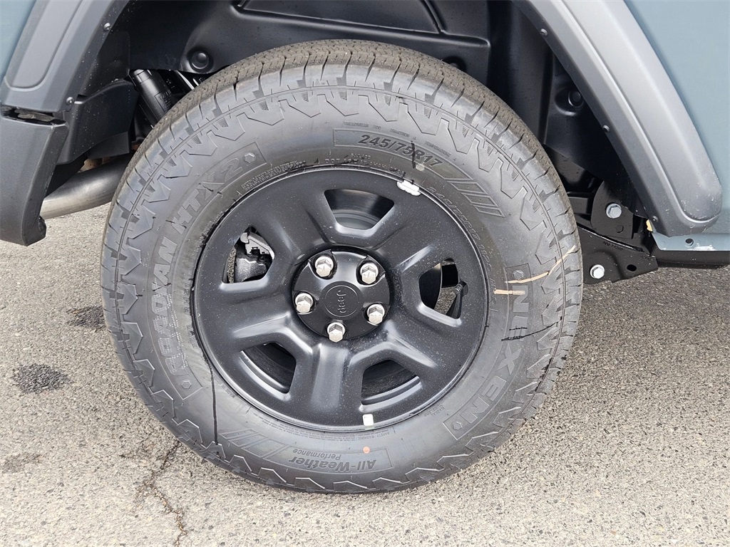 2025 Jeep Wrangler Sport photo 9