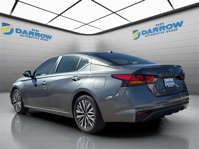 2024 Nissan Altima 2.5 SV photo 2