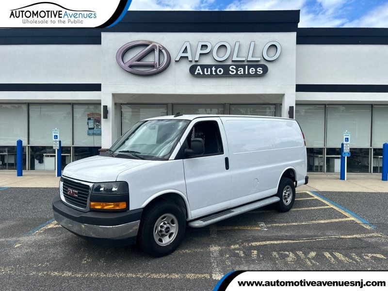 2023 GMC Savana Cargo