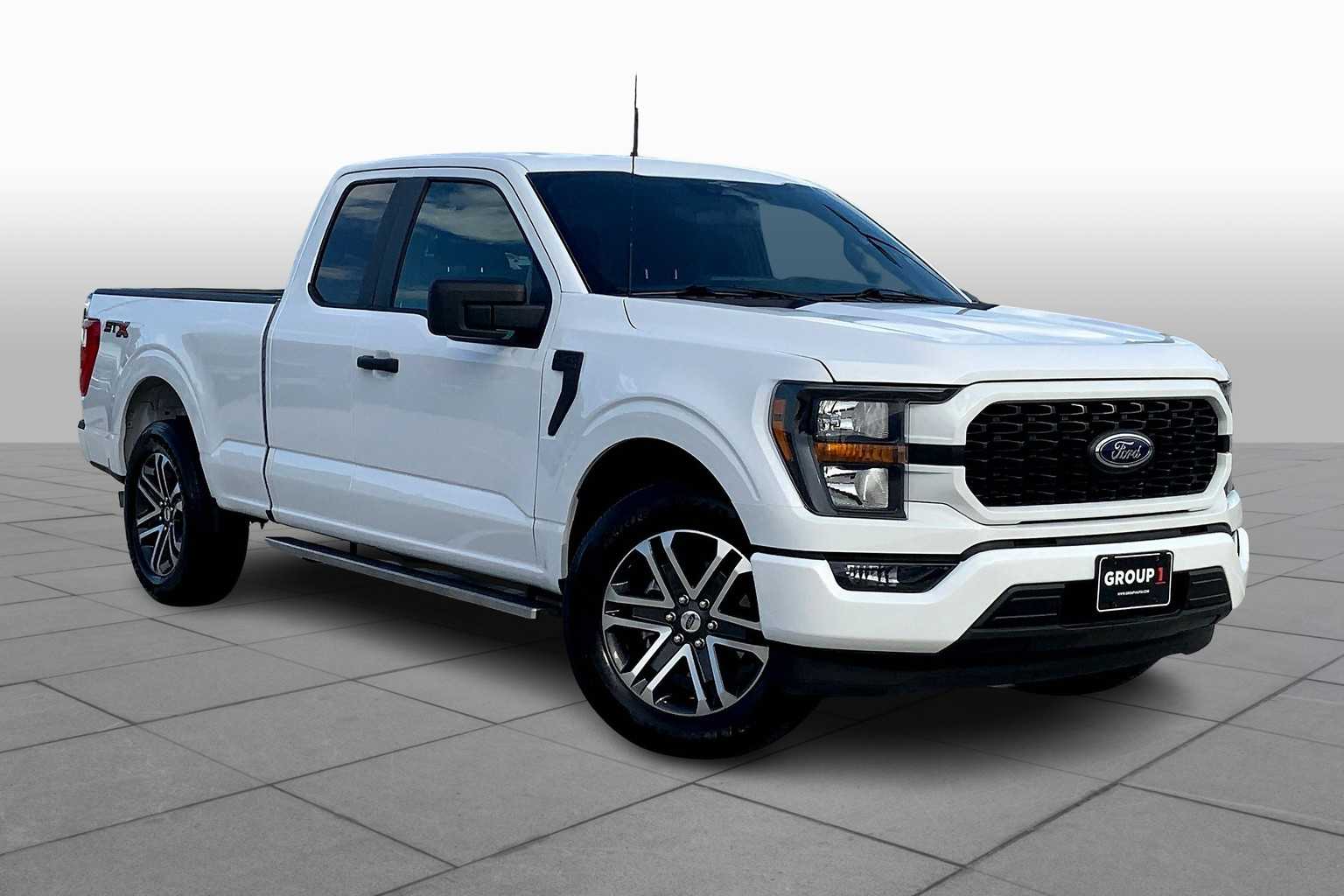 2023 Ford F-150 XL photo 2