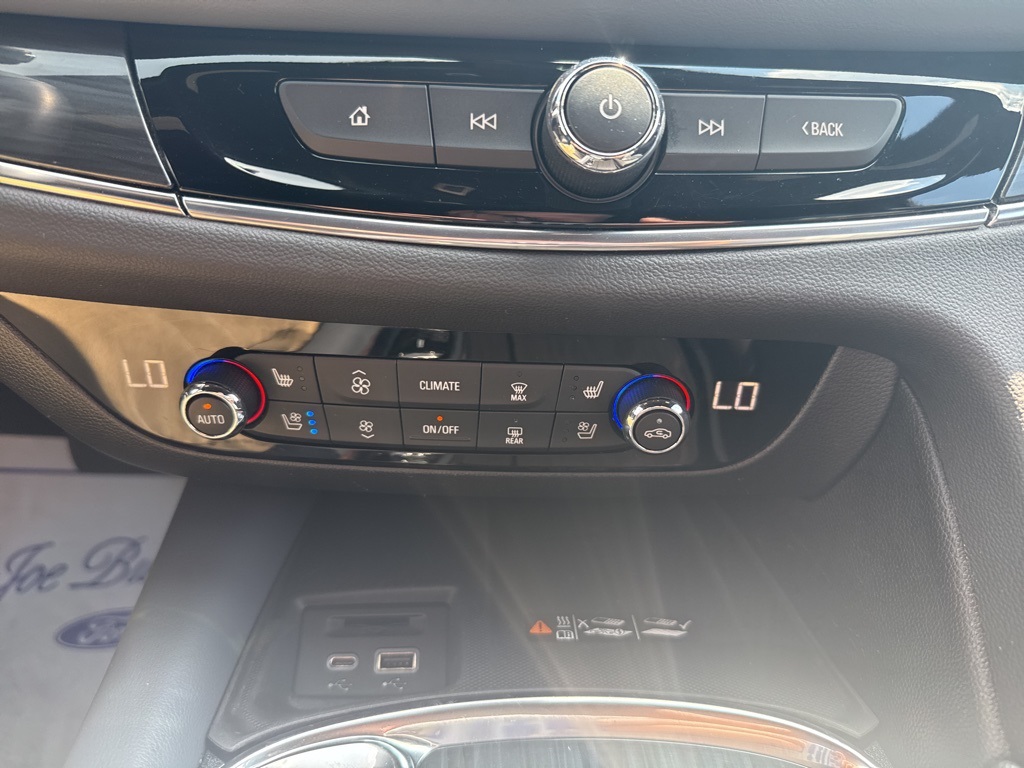 2024 Buick Enclave Premium photo 4