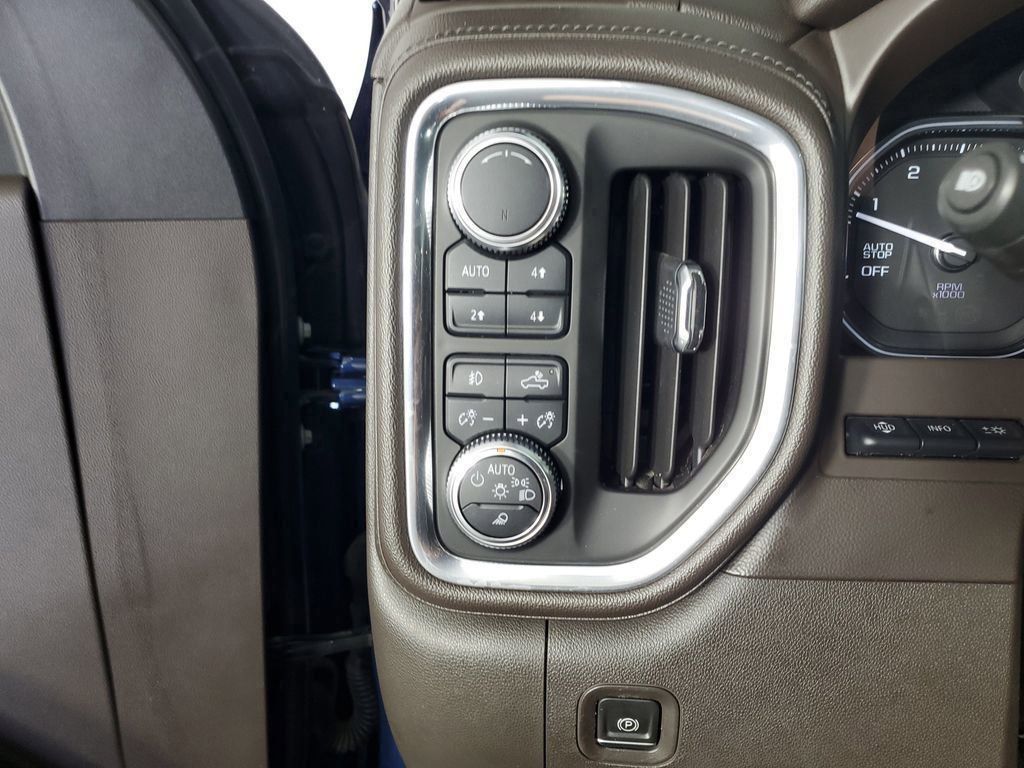 Used 2019 Blue GMC Denali image 28