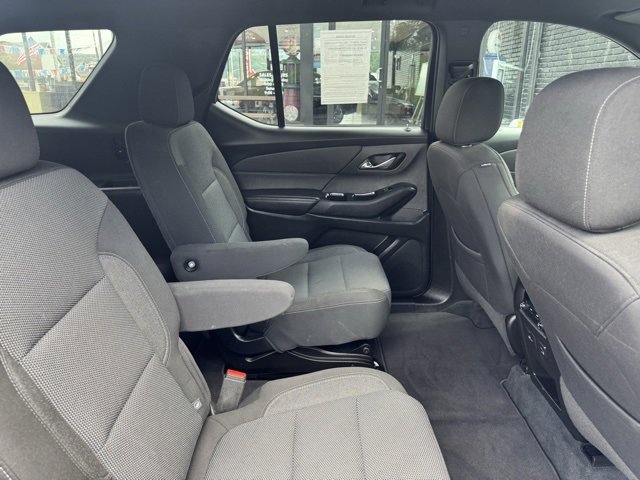 2022 Chevrolet Traverse Cloth photo 13
