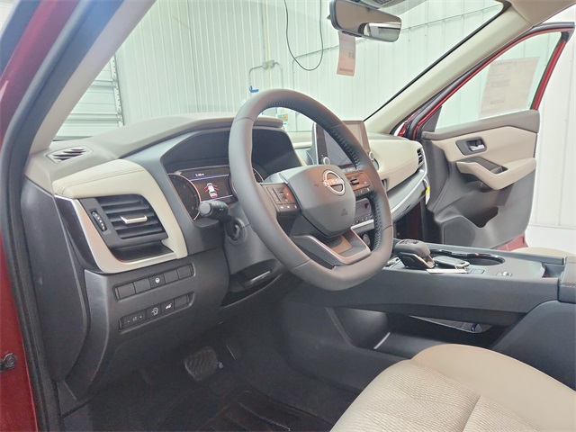 2025 Nissan Rogue SV photo 17