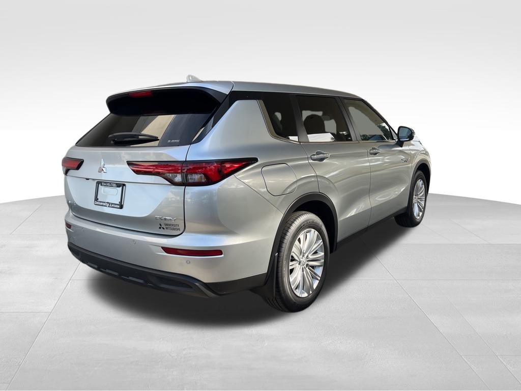 2025 Mitsubishi Outlander PHEV ES photo 3