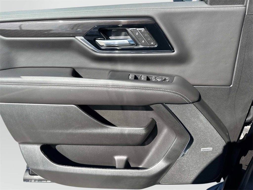 2025 Gmc Yukon photo 8