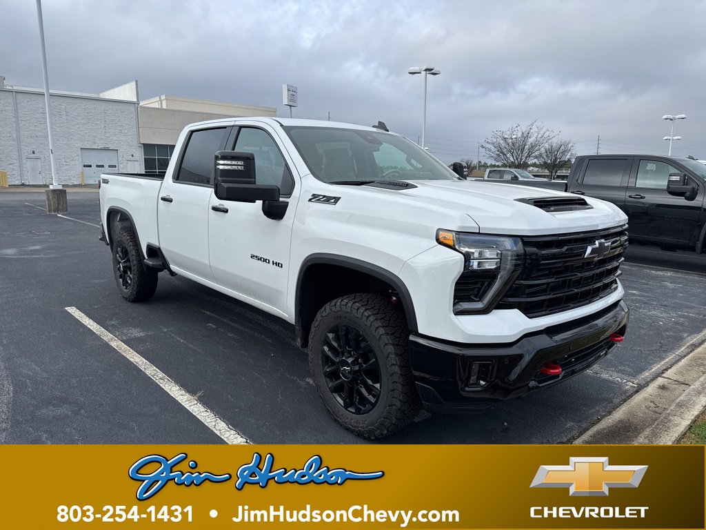 2026 Chevrolet Silverado HD LT's photo