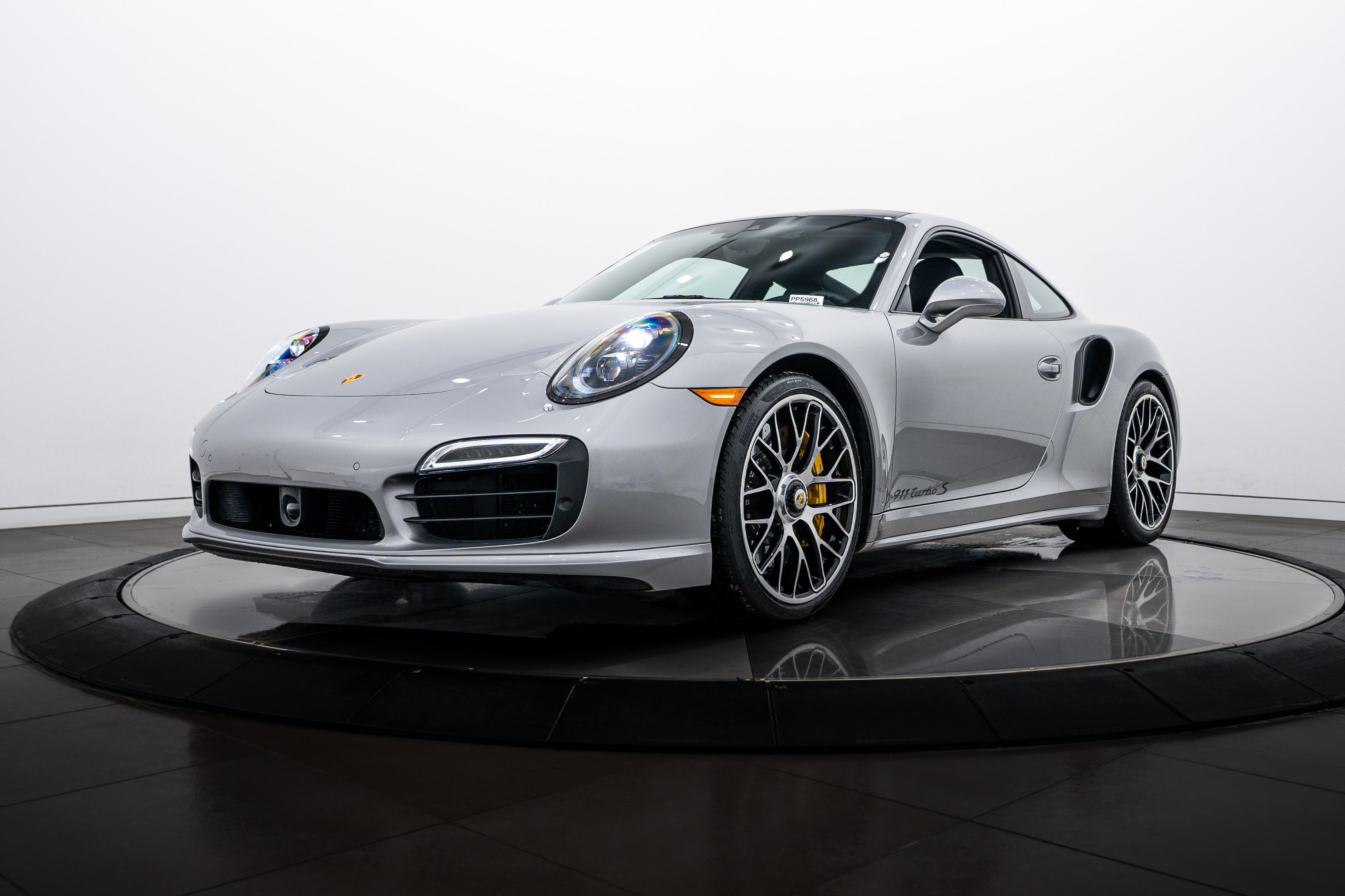 2016 Porsche 911 Turbo S