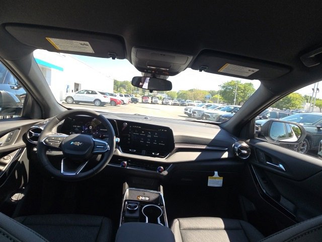 2026 Chevrolet Equinox LT photo 12