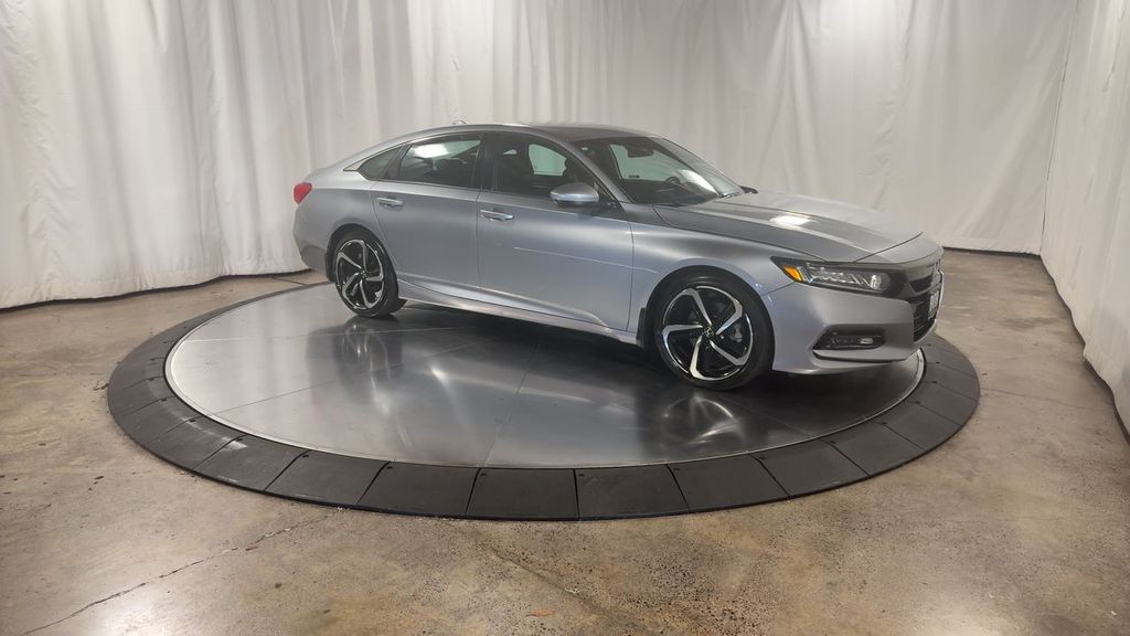 2020 Honda Accord Sport photo 3