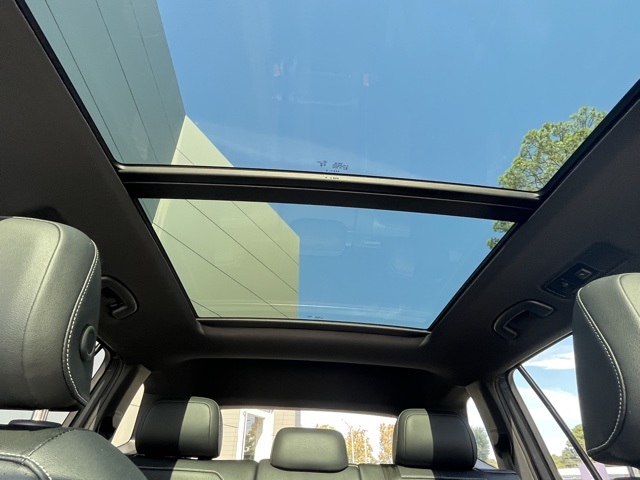 2024 Volkswagen Tiguan SE R-Line Black photo 9