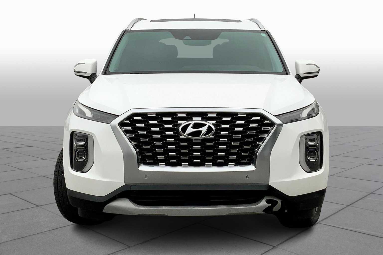 2020 Hyundai Palisade SEL photo 2