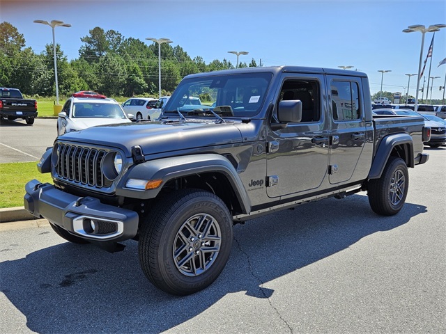 2025 Jeep Gladiator Sport S photo 3