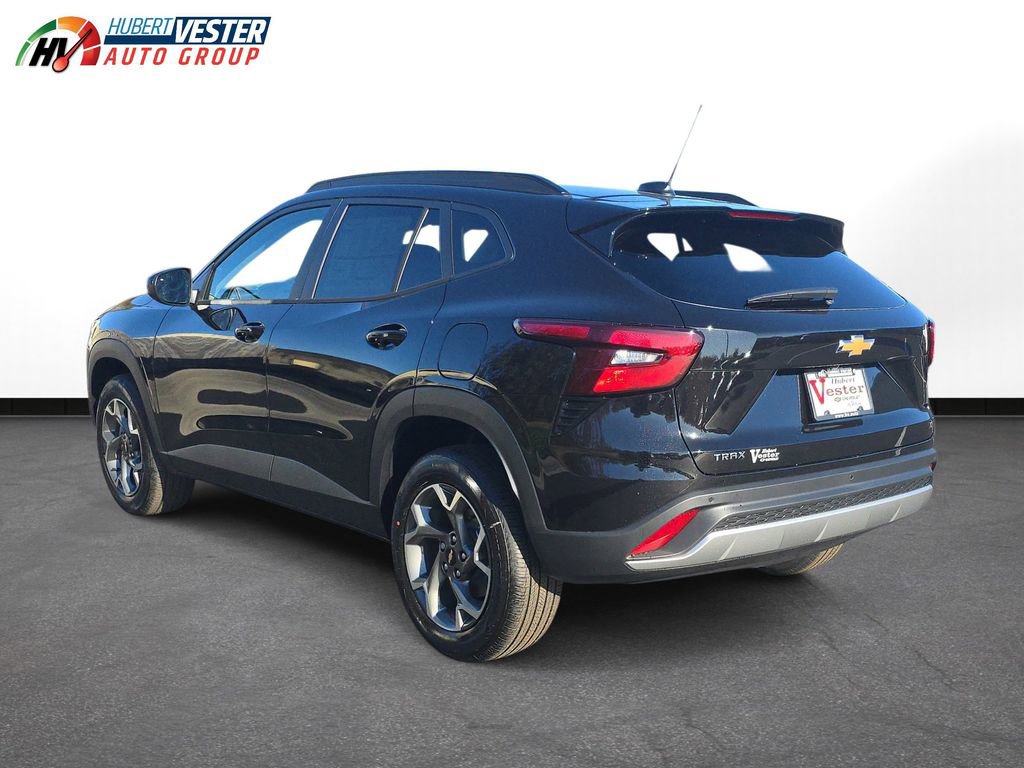 2026 Chevrolet Trax LT photo 3
