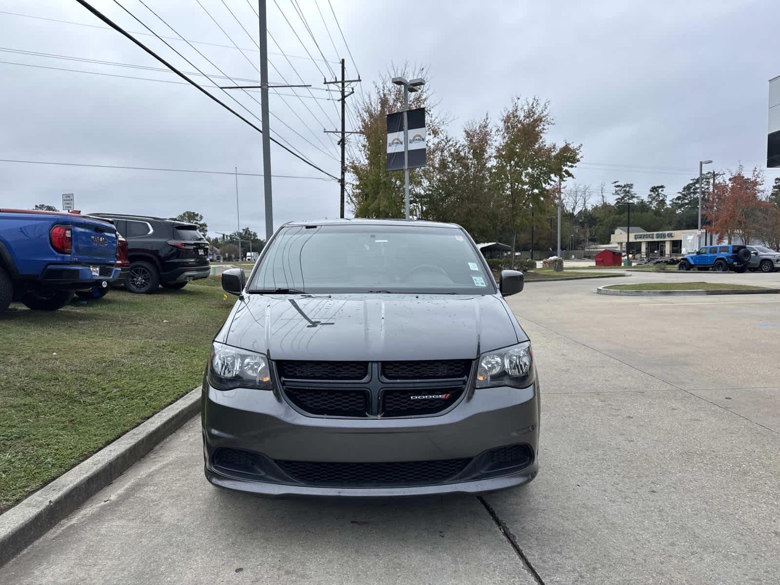 Used 2017 Dodge Grand Caravan SE Plus with VIN 2C4RDGBG7HR834640 for sale in Covington, LA