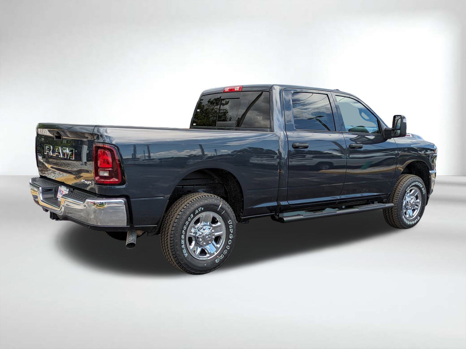 2025 Ram 2500 Tradesman photo 4