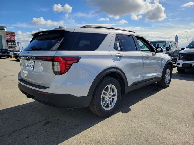 2026 Ford Explorer photo 3