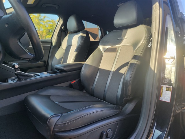 2022 Kia K5 GT-Line photo 13