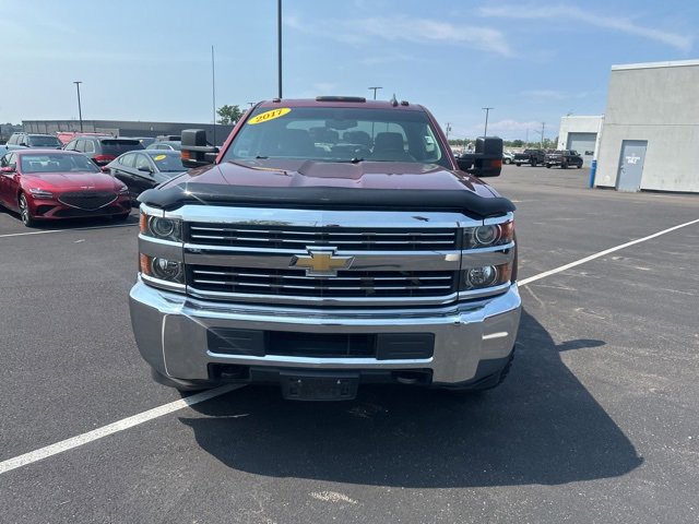 2017 Chevrolet Silverado 2500HD LT photo 2