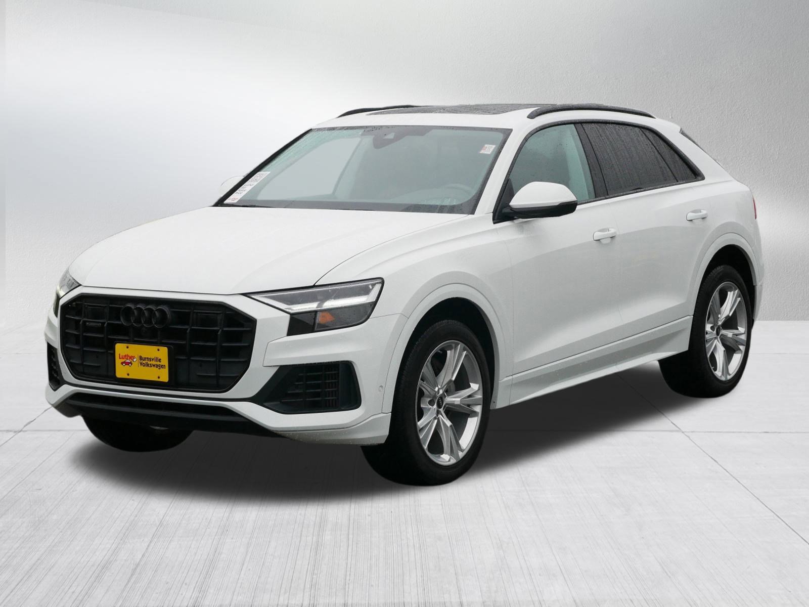 2022 Audi Q8 Premium Plus photo 3
