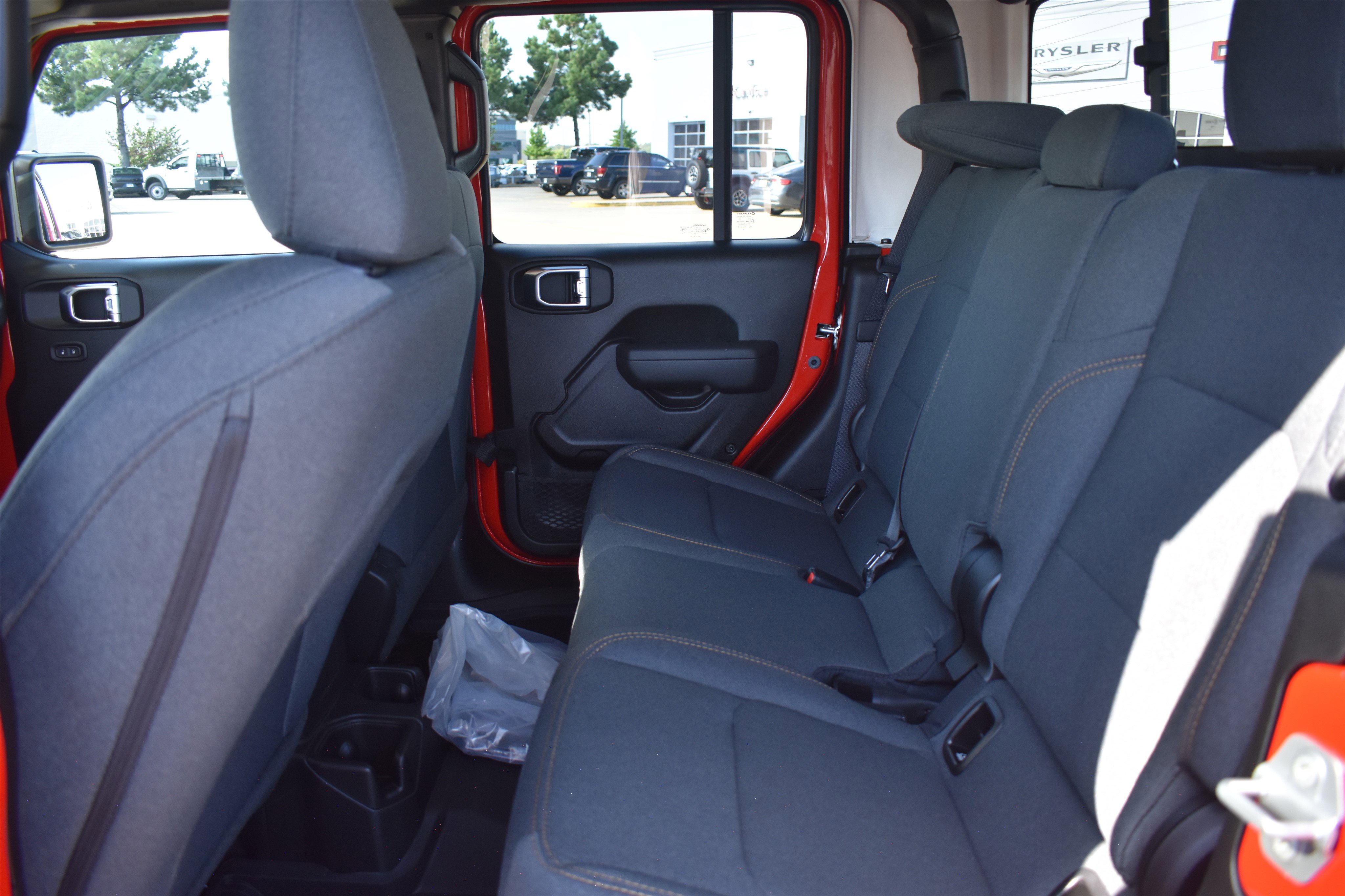 2025 Jeep Gladiator Willys photo 8