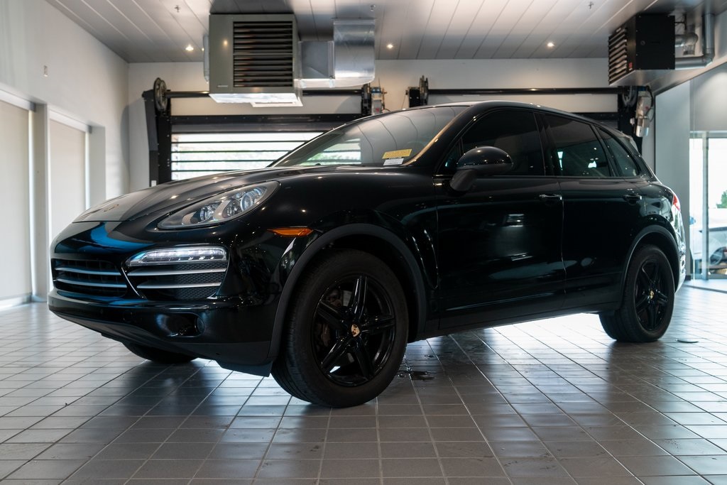 Used 2014 Black Porsche Platinum Edition image 1