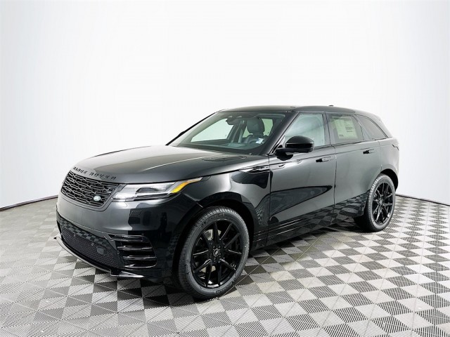 2026 Land Rover Range Rover Velar Dynamic SE