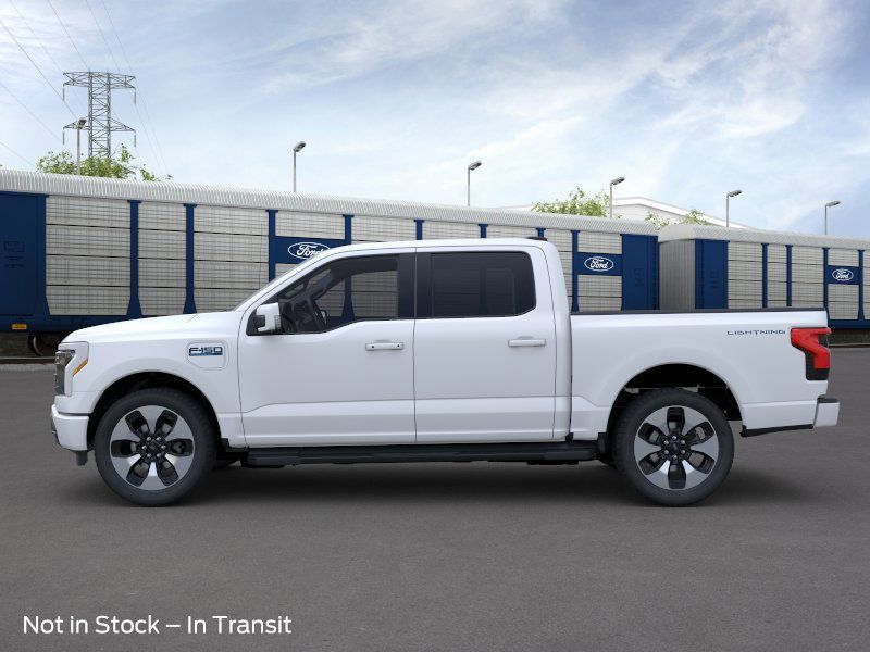 2025 Ford F-150 Lightning Platinum photo 3
