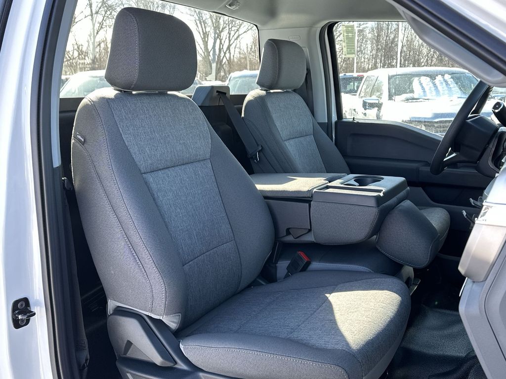2025 Ford F-250 XLT photo 27